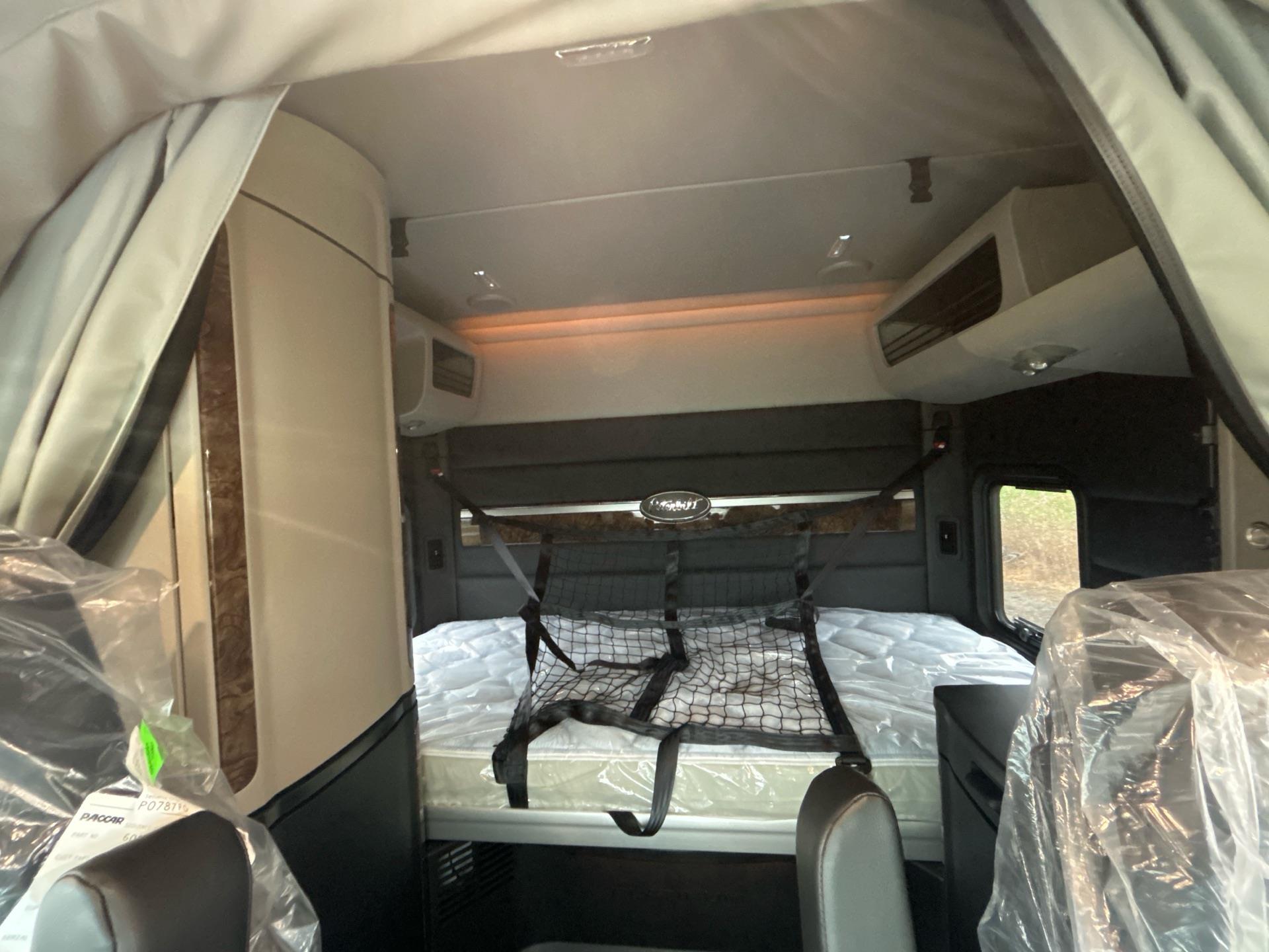 2027 Peterbilt - image 5