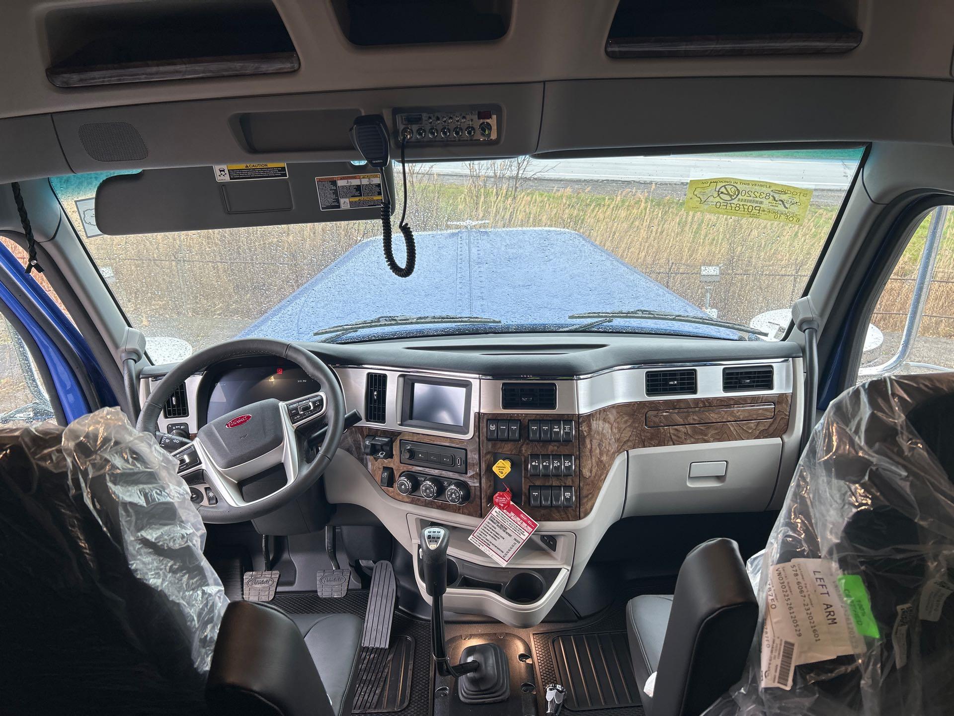 2027 Peterbilt - image 6