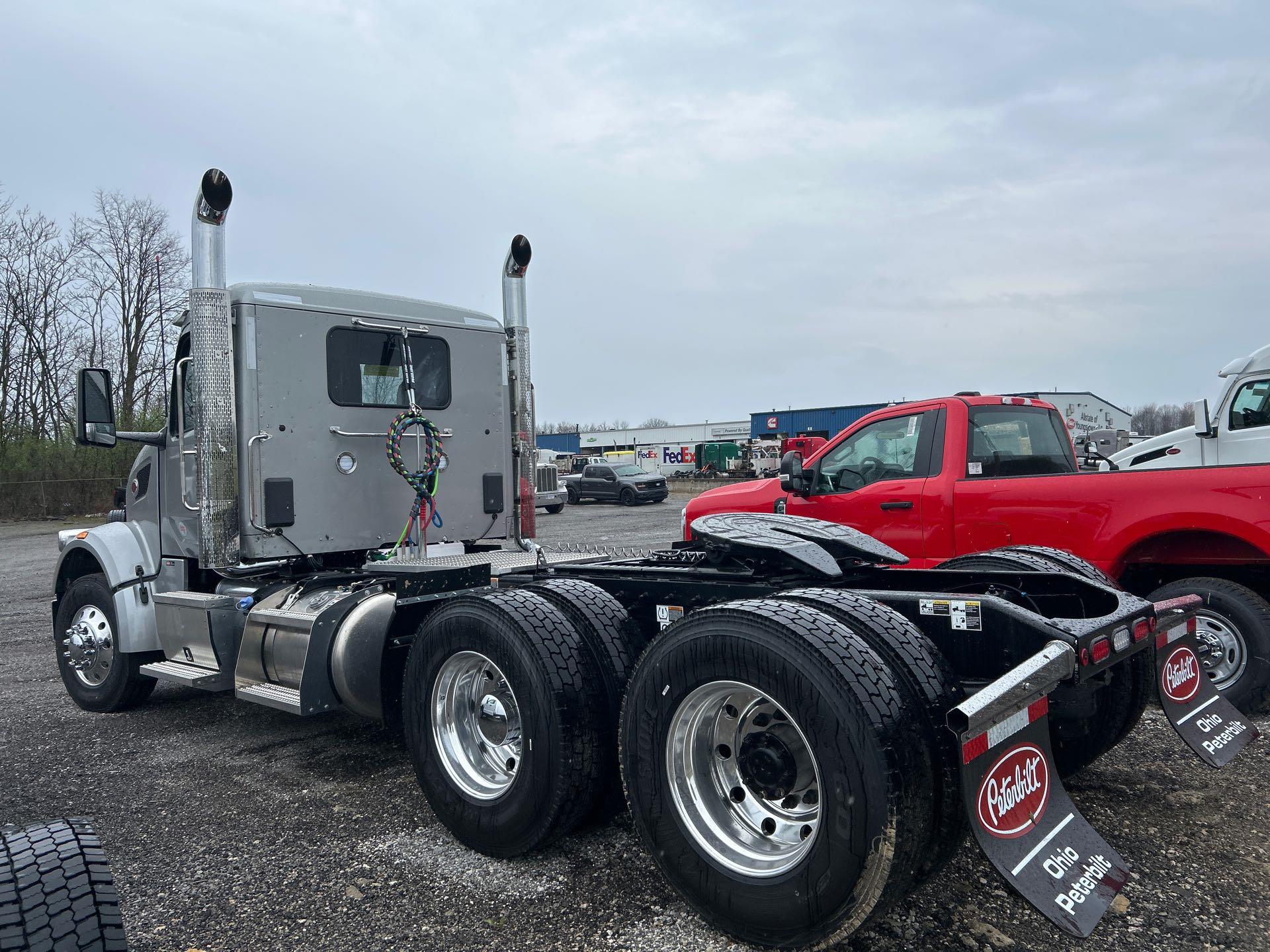 2027 Peterbilt 567 - image 4