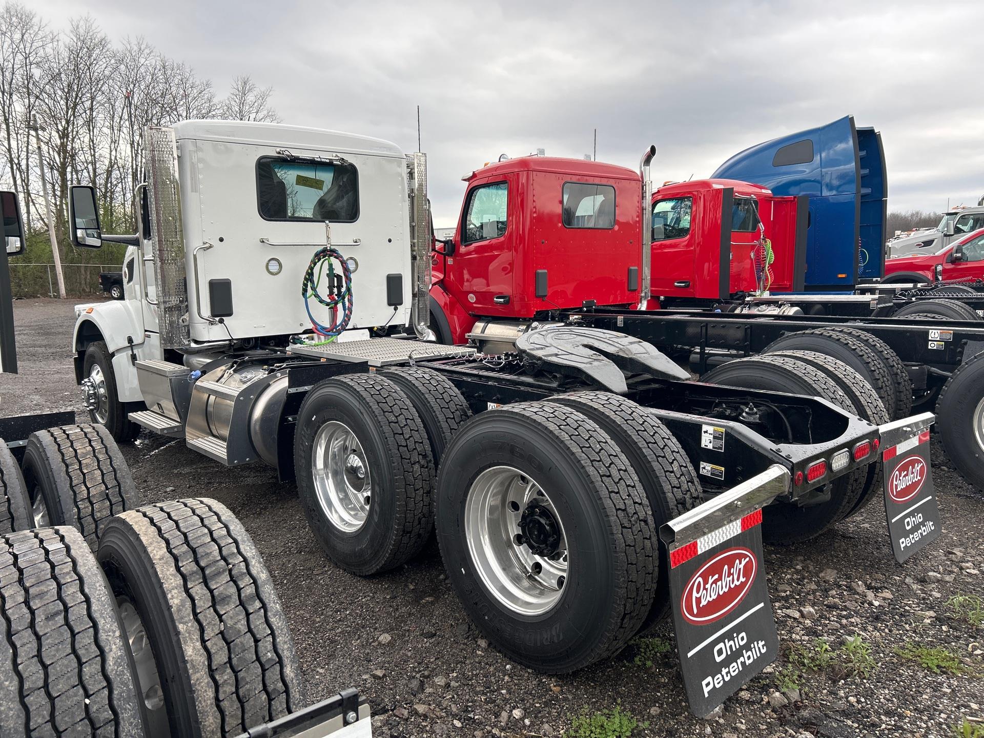 2027 Peterbilt 567 - image 6