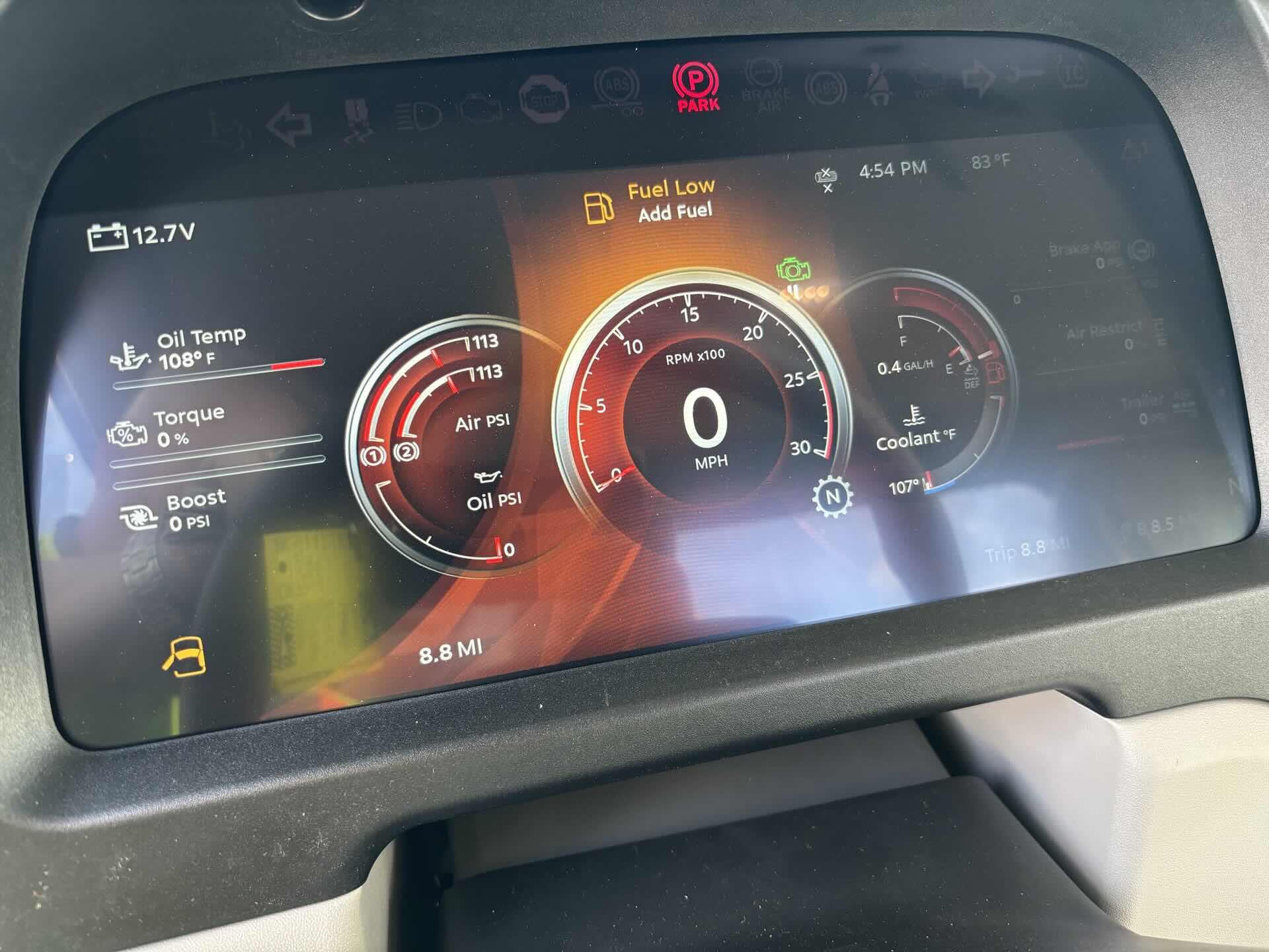 2027 Peterbilt — photo 12