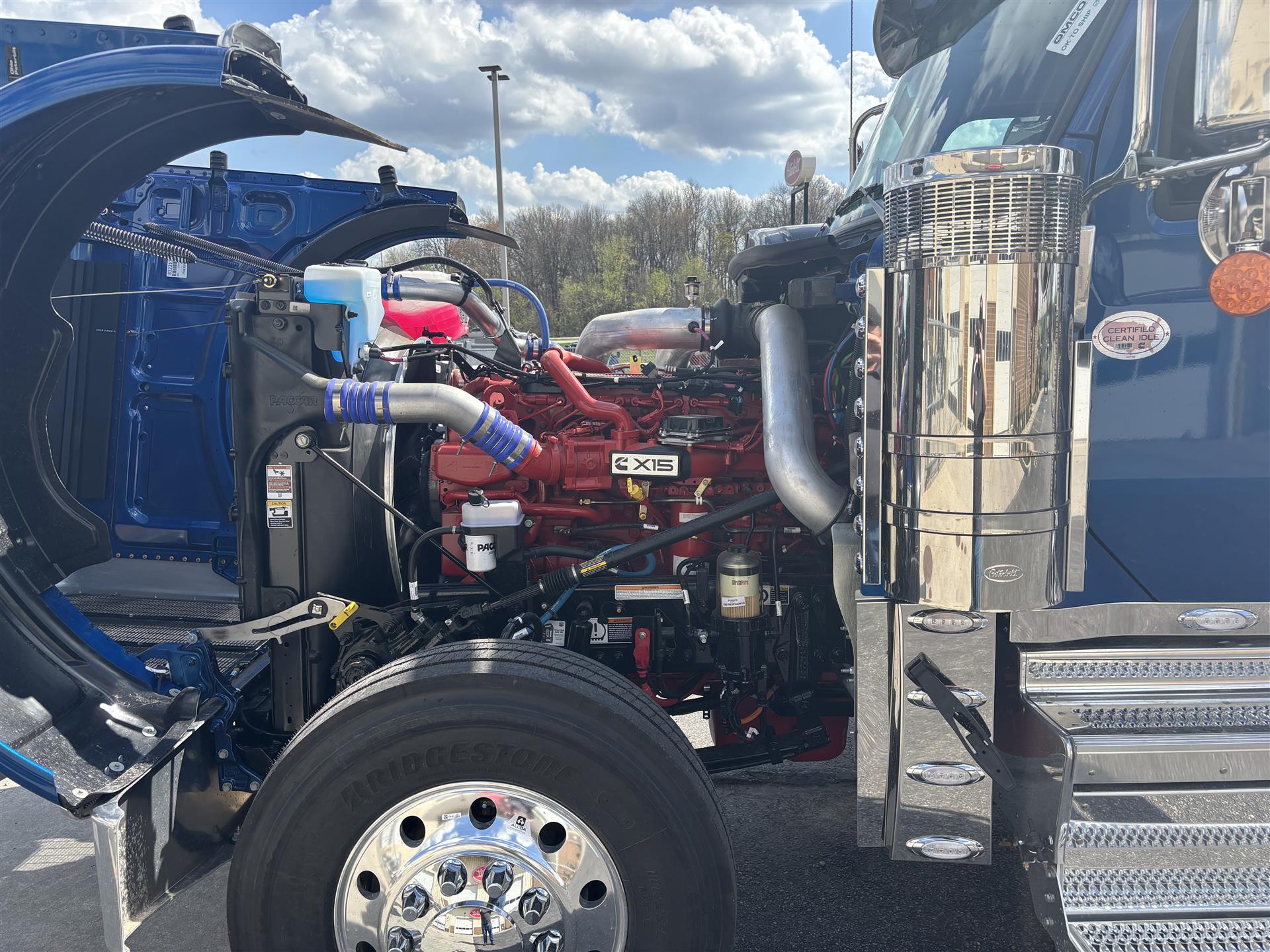 2027 Peterbilt - image 4