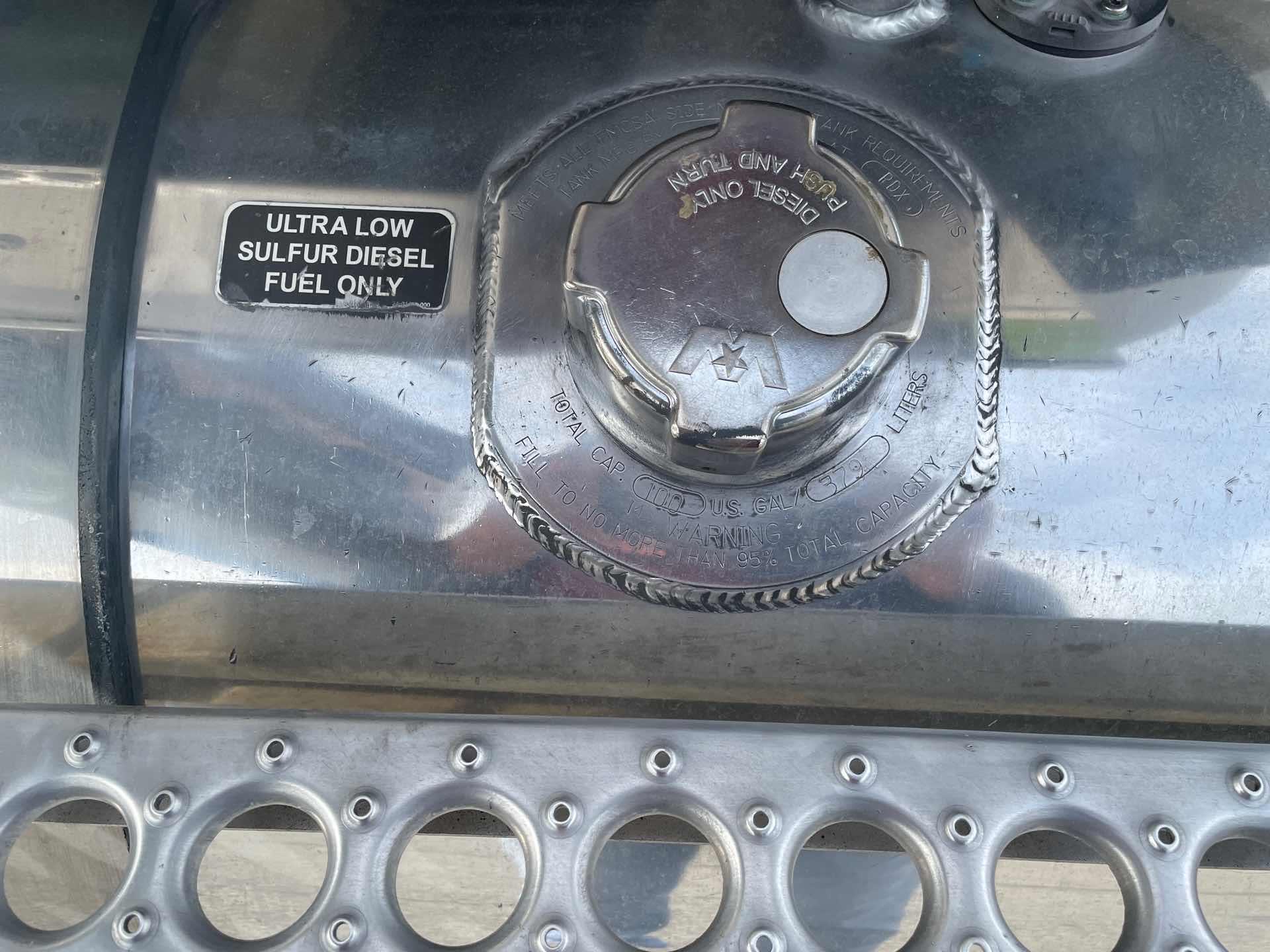 2020 Western Star 4700 — photo 10