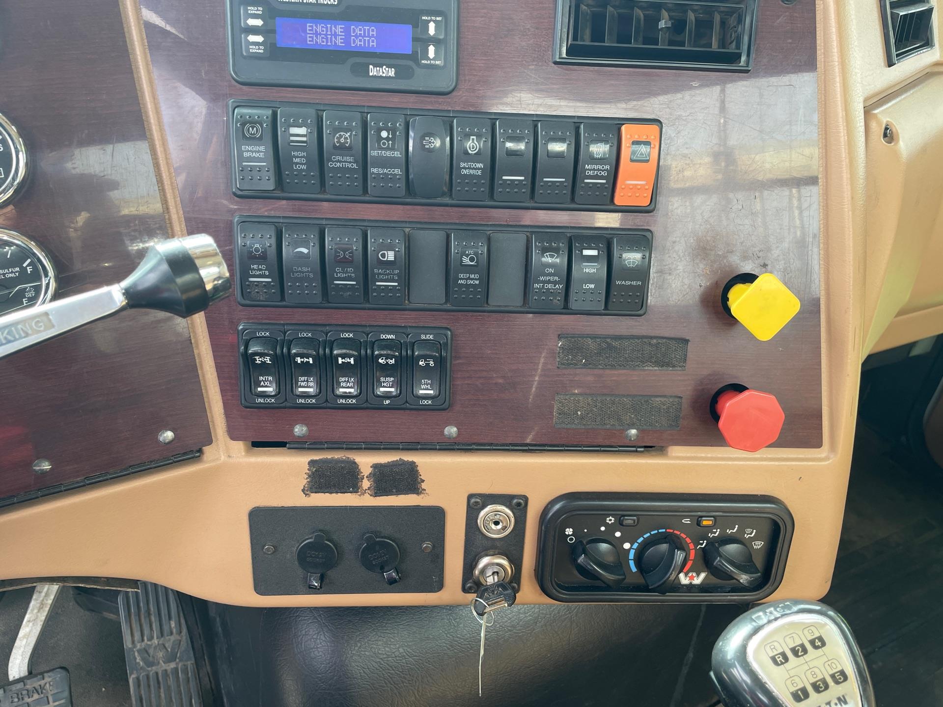 2020 Western Star 4700 — photo 14