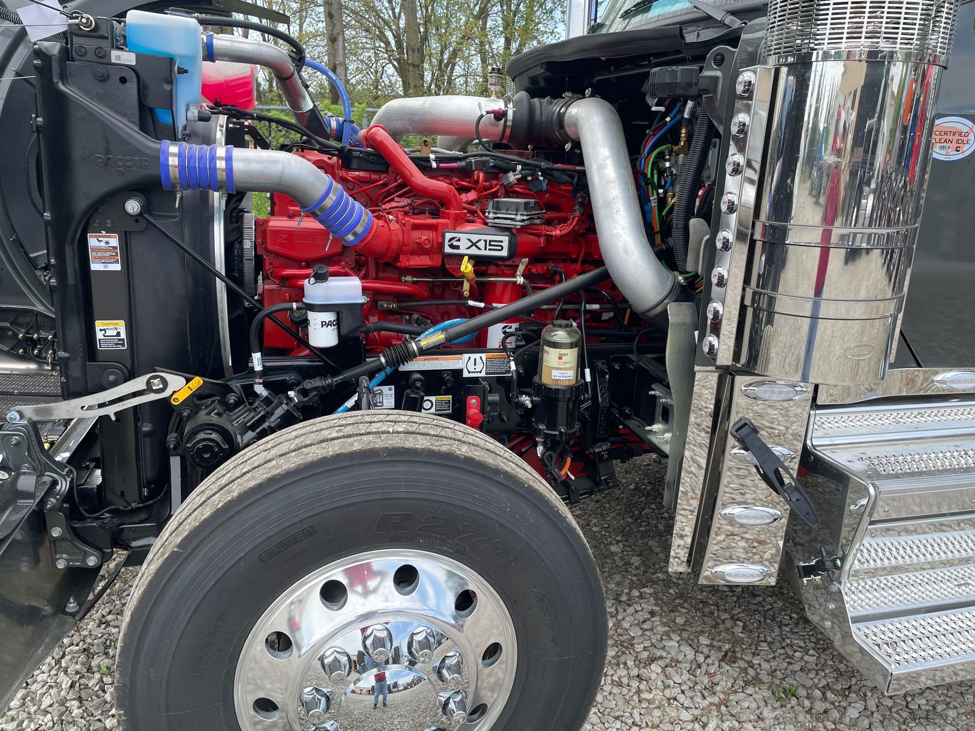 2027 Peterbilt - image 28