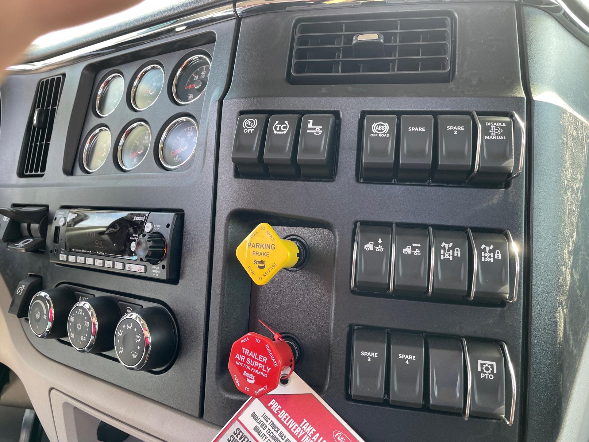 2027 Peterbilt - image 17