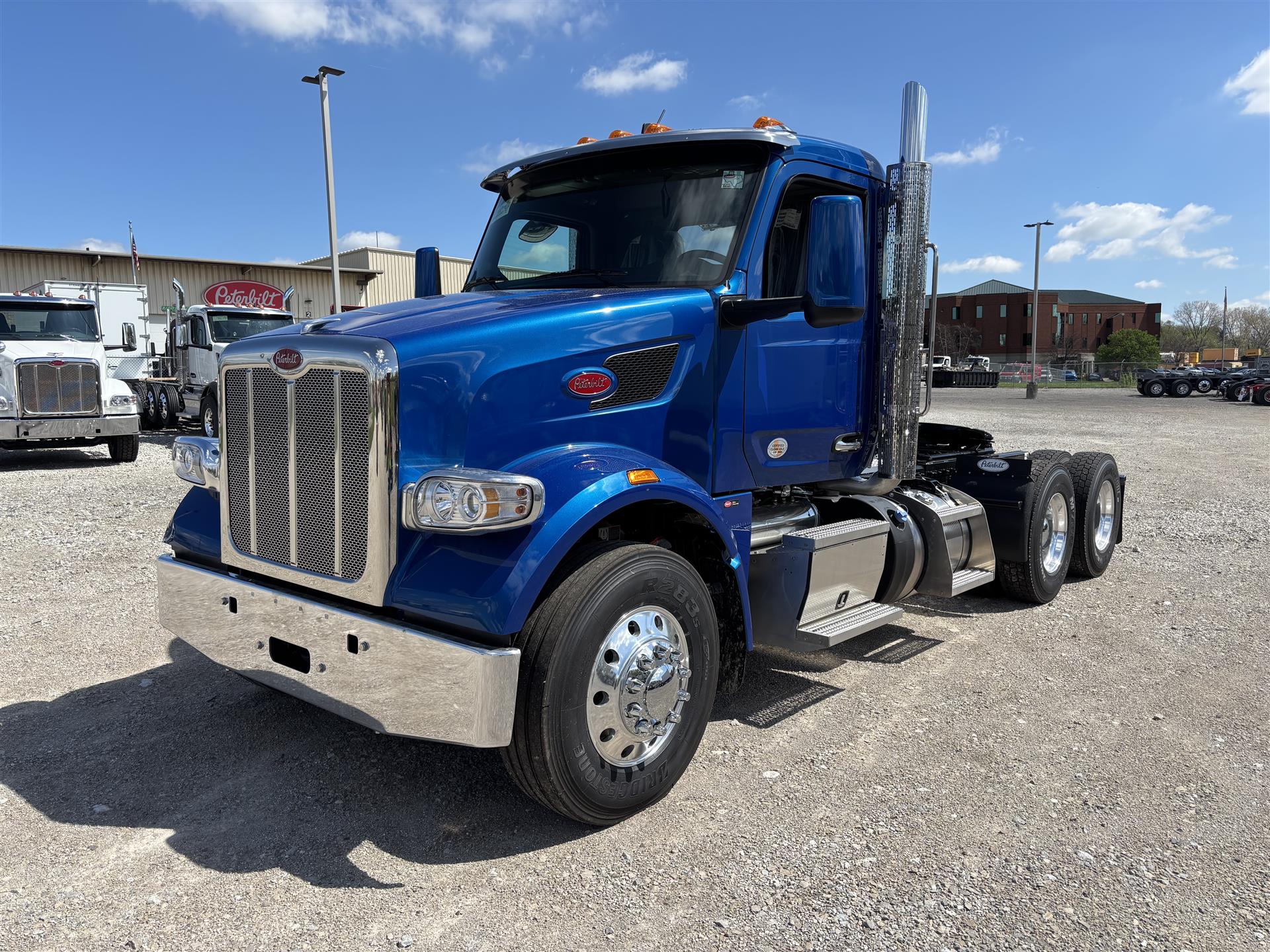 2027 Peterbilt 567