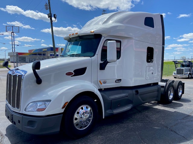 2021 Peterbilt 579