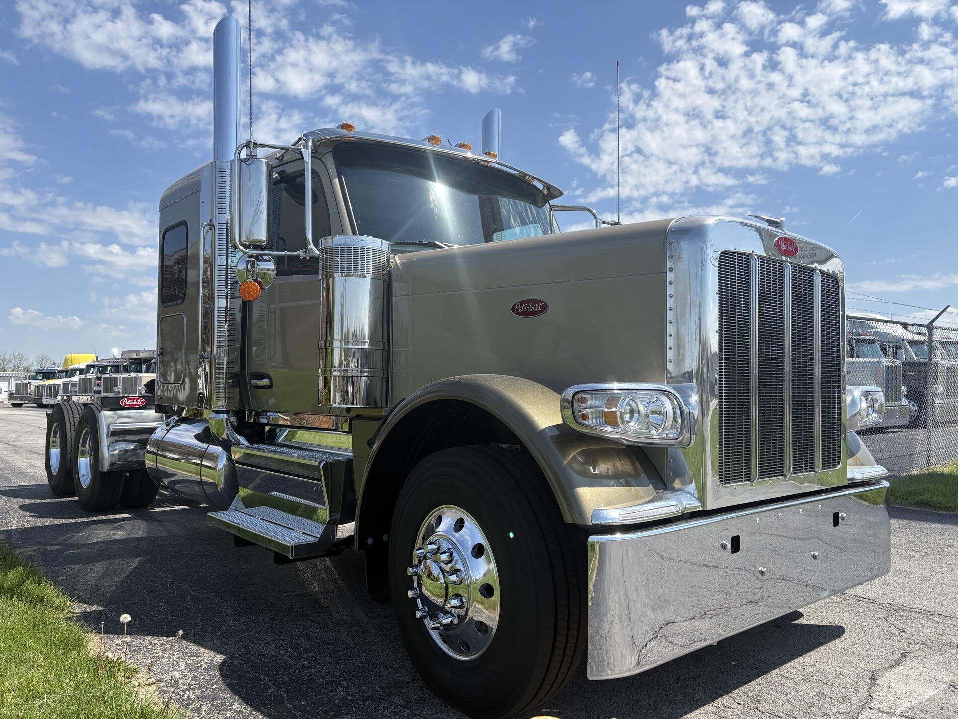 2027 Peterbilt 589 in Findlay, OH — photo 2