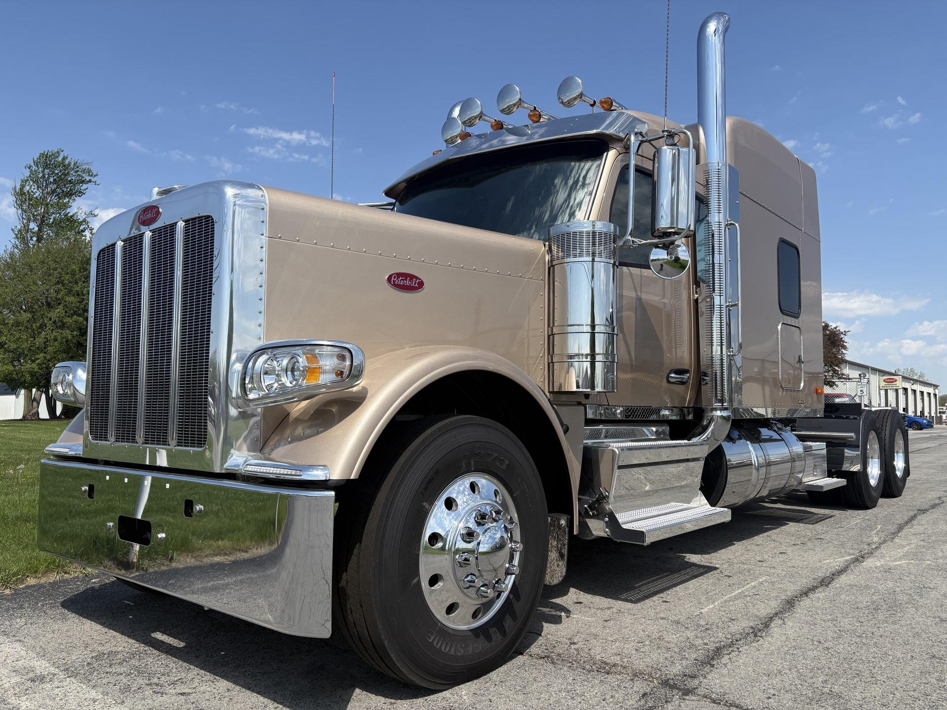 2027 Peterbilt 589
