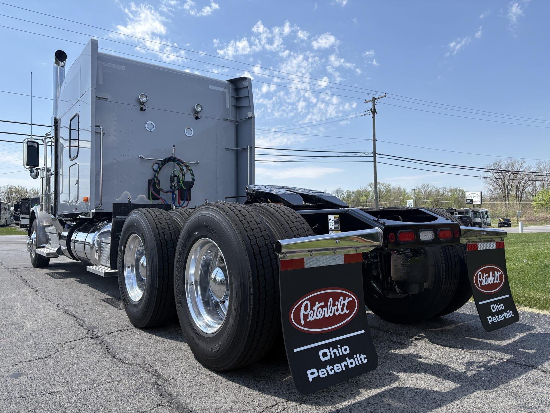 2027 Peterbilt 589 in Findlay, OH — photo 5