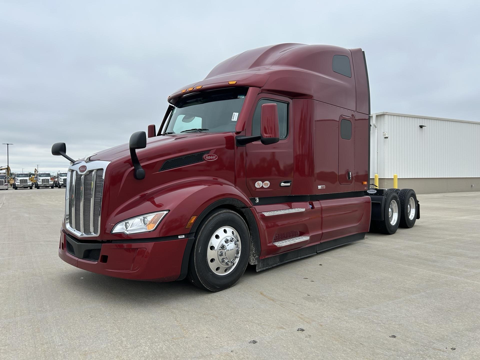 2027 Peterbilt 579