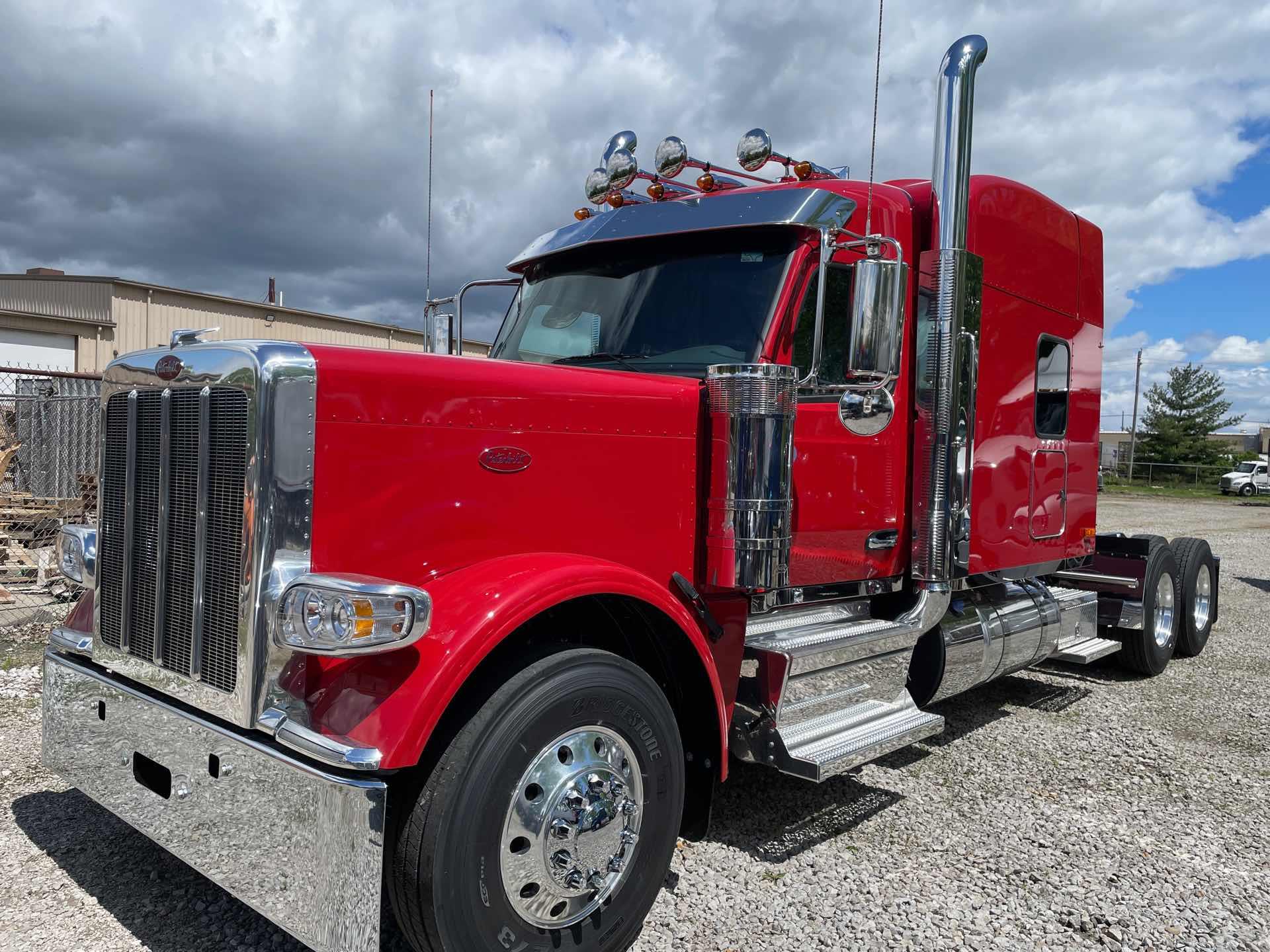 2027 Peterbilt 589