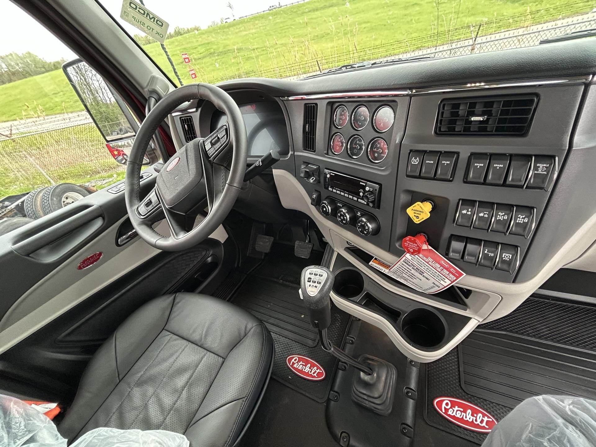 2027 Peterbilt 567 in Youngstown, OH — photo 5