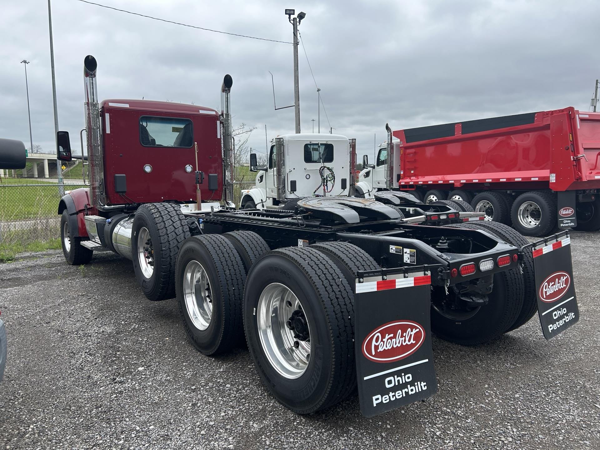 2027 Peterbilt 567 in Youngstown, OH — photo 4