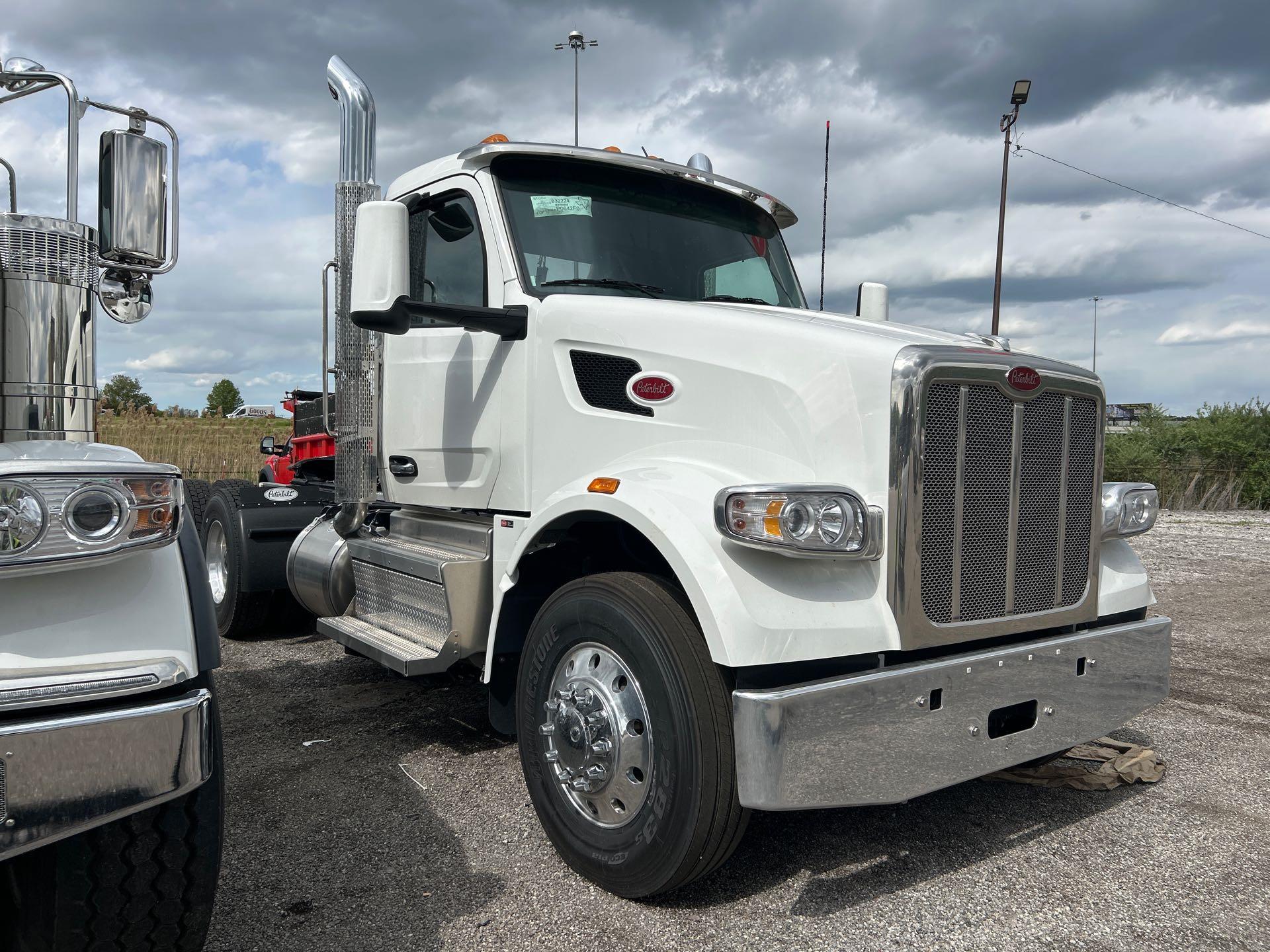 2027 Peterbilt 567 in Youngstown, OH — photo 4