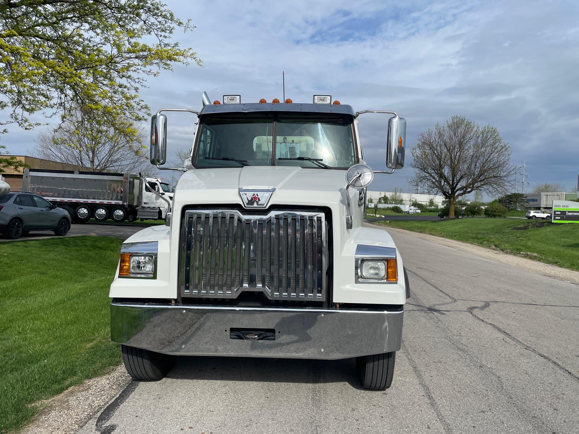 2020 Western Star 4700 in Zanesville, OH — photo 2
