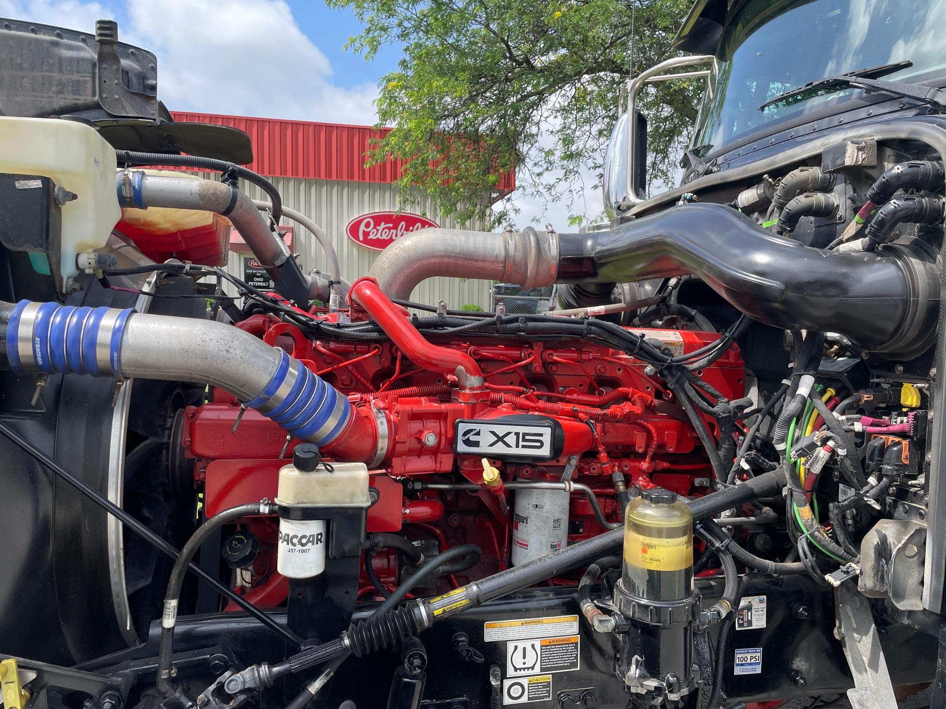 2022 Peterbilt 389 in Columbus, OH — photo 6