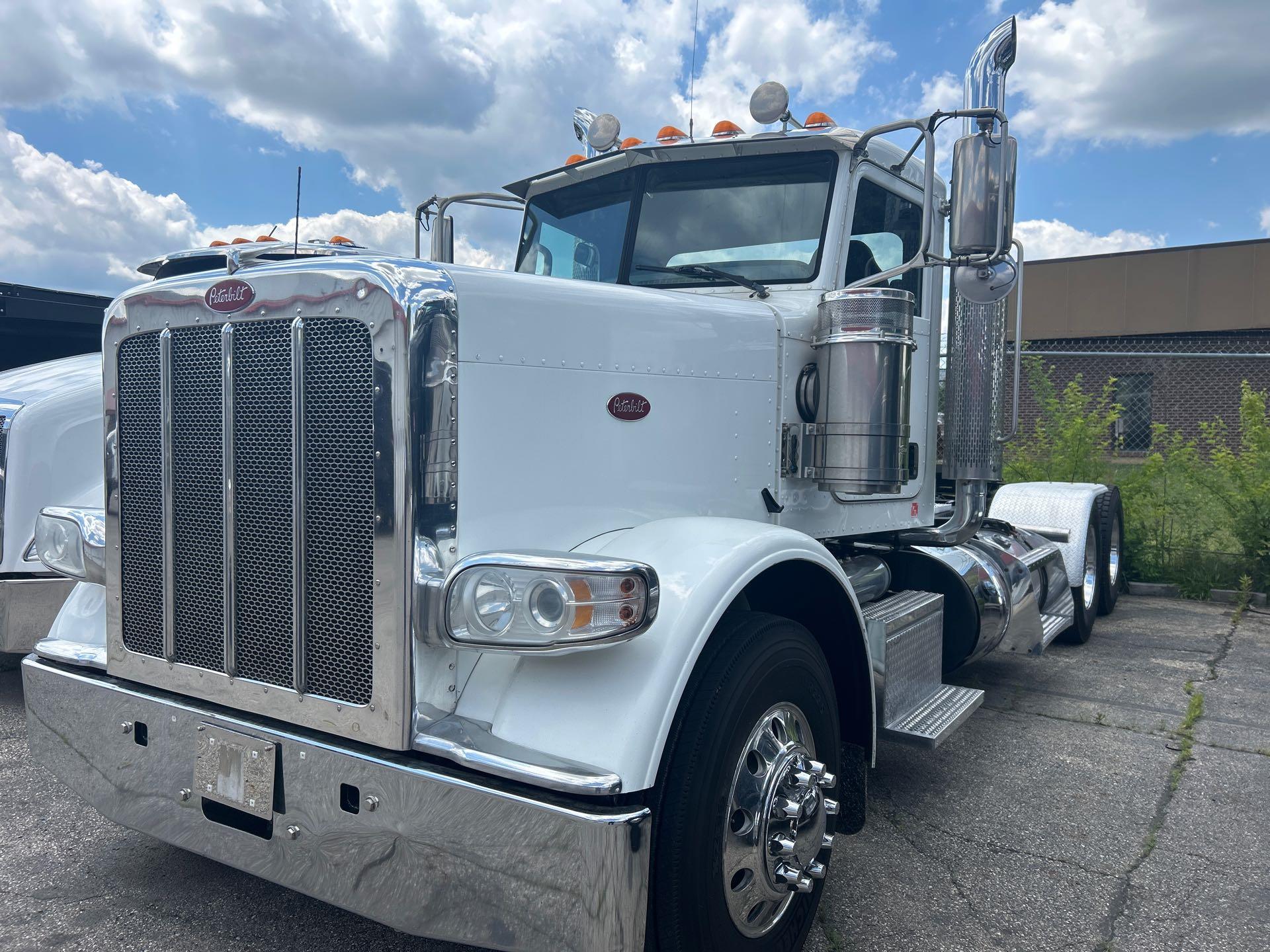 2020 Peterbilt 389