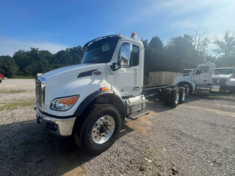 2024 Peterbilt 548