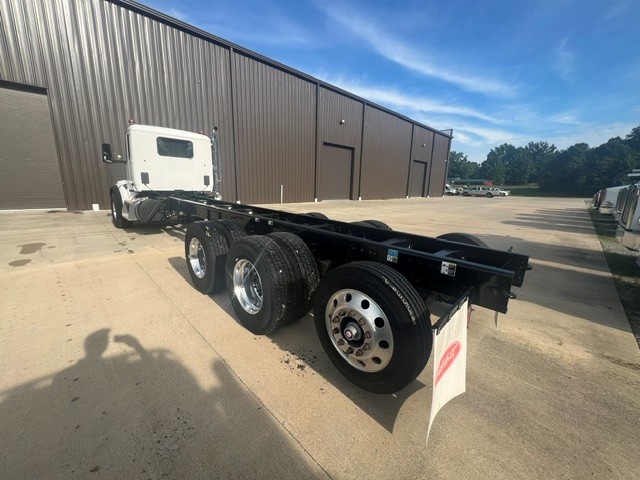 2025 Peterbilt 567 in Marietta, OH — photo 4