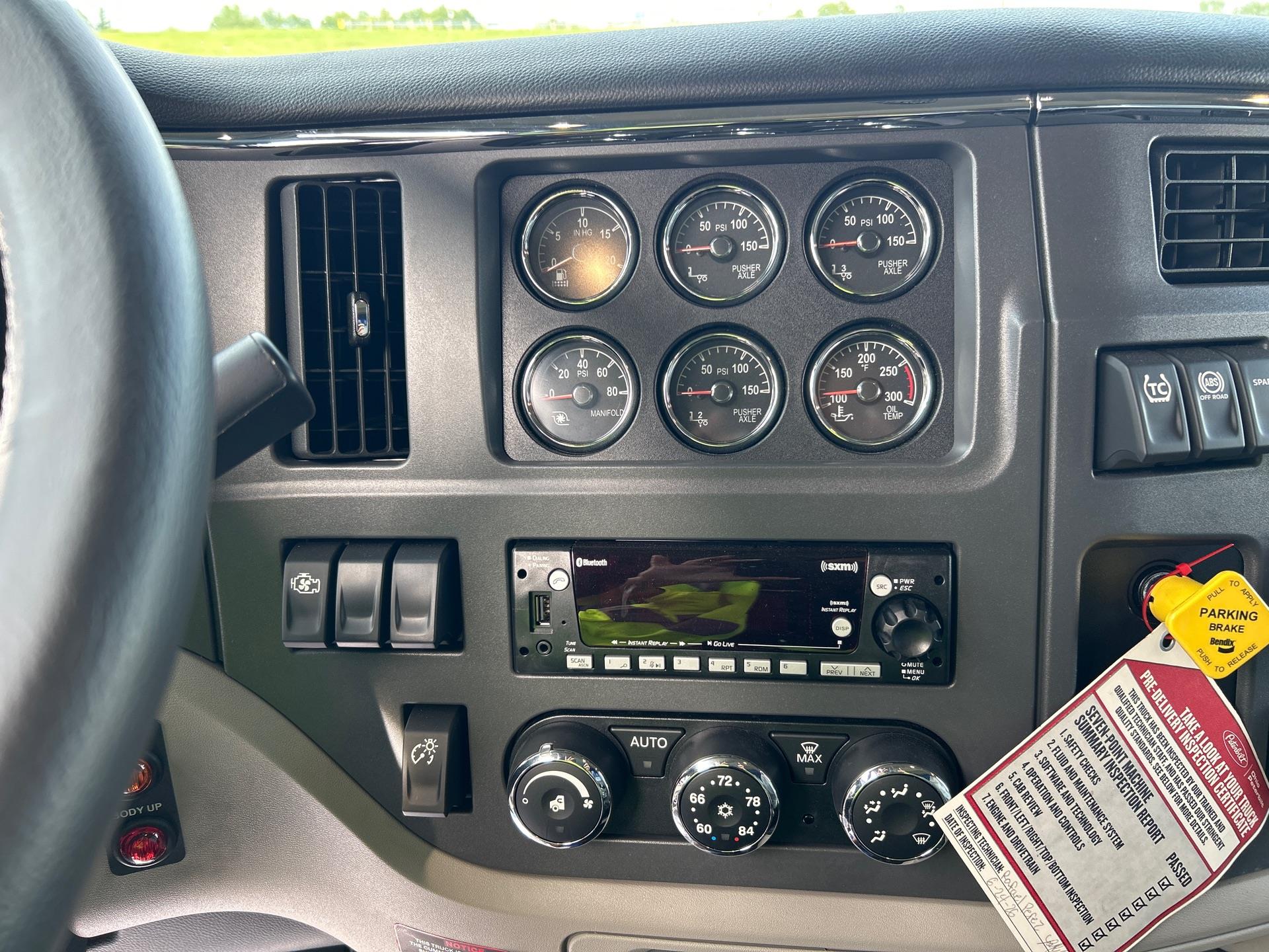 2027 Peterbilt 567 in Youngstown, OH — photo 8