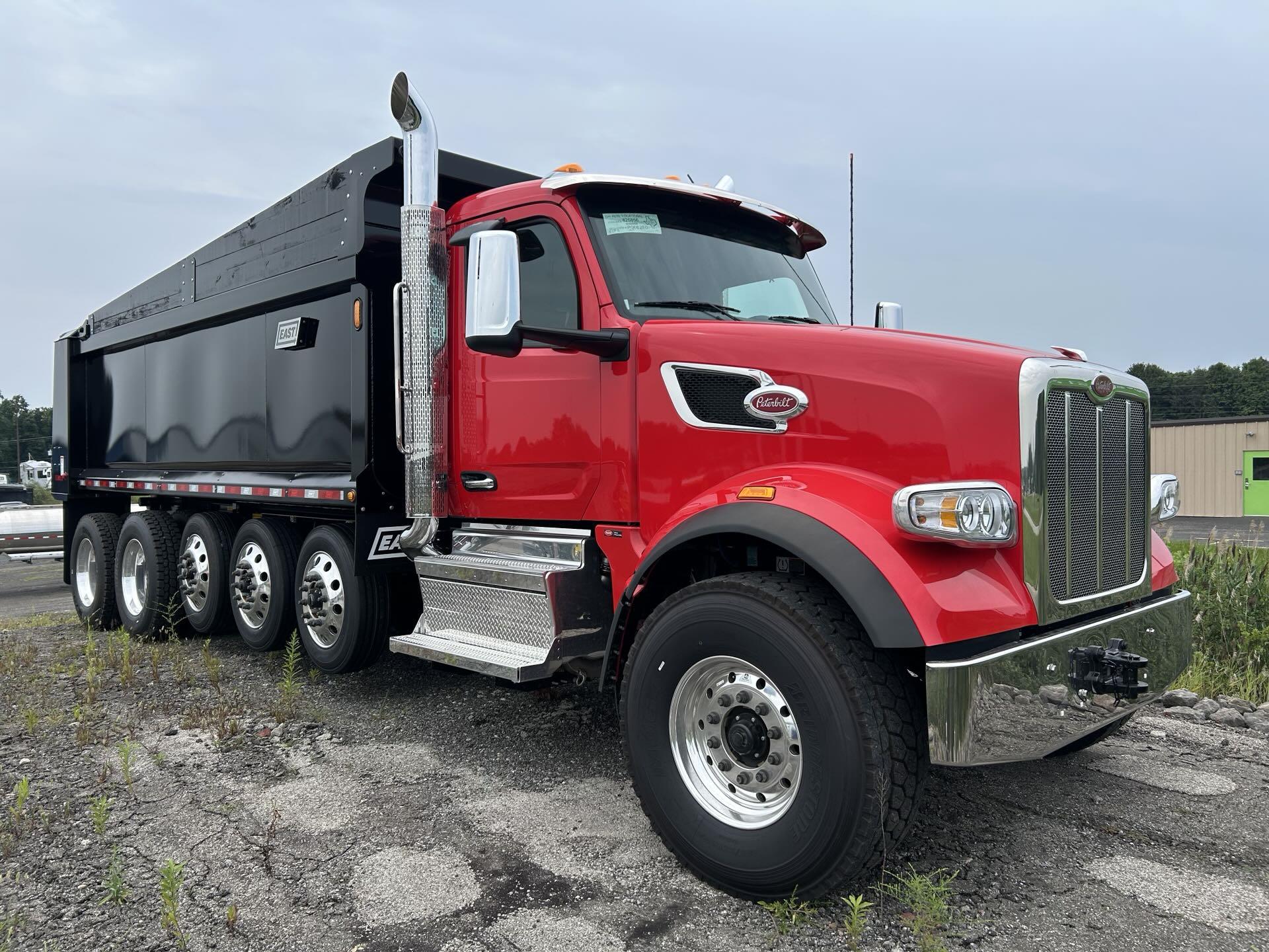 2027 Peterbilt 567 in Youngstown, OH — photo 2