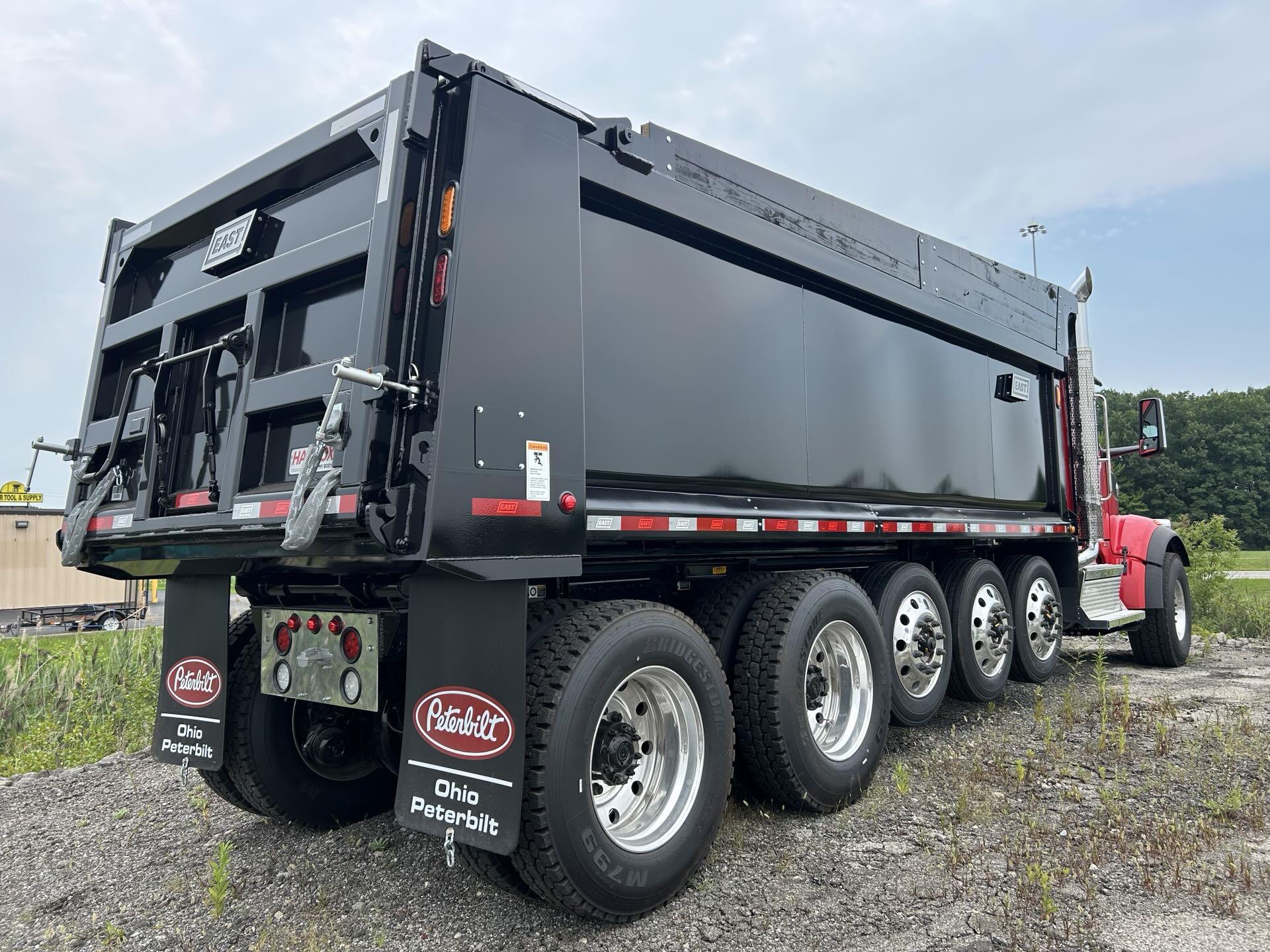 2027 Peterbilt 567 in Youngstown, OH — photo 4