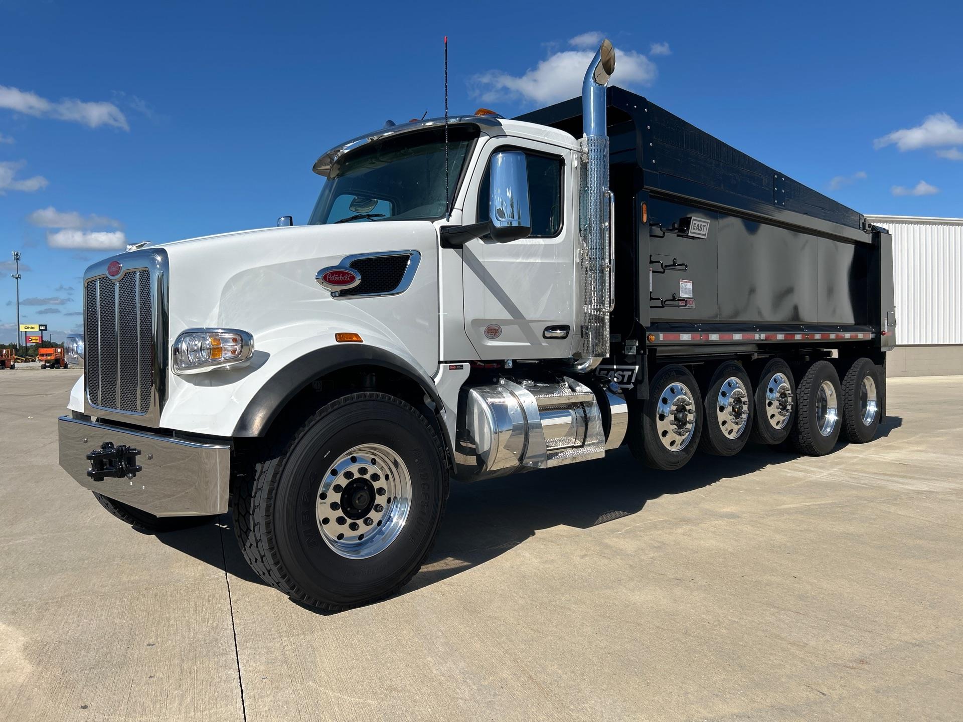 2027 Peterbilt 567
