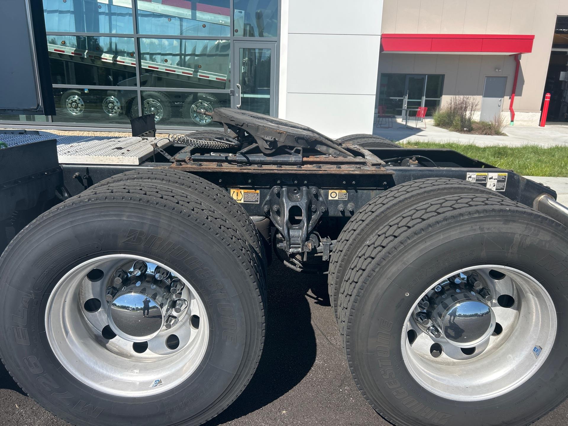 2021 Peterbilt 579 in Etna, OH — photo 8