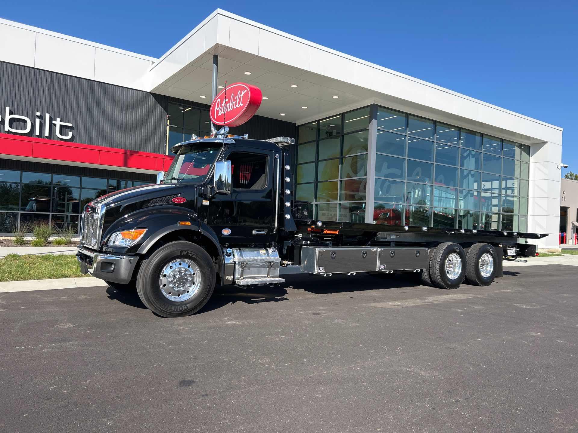 2026 Peterbilt 548 in Etna, OH — photo 3