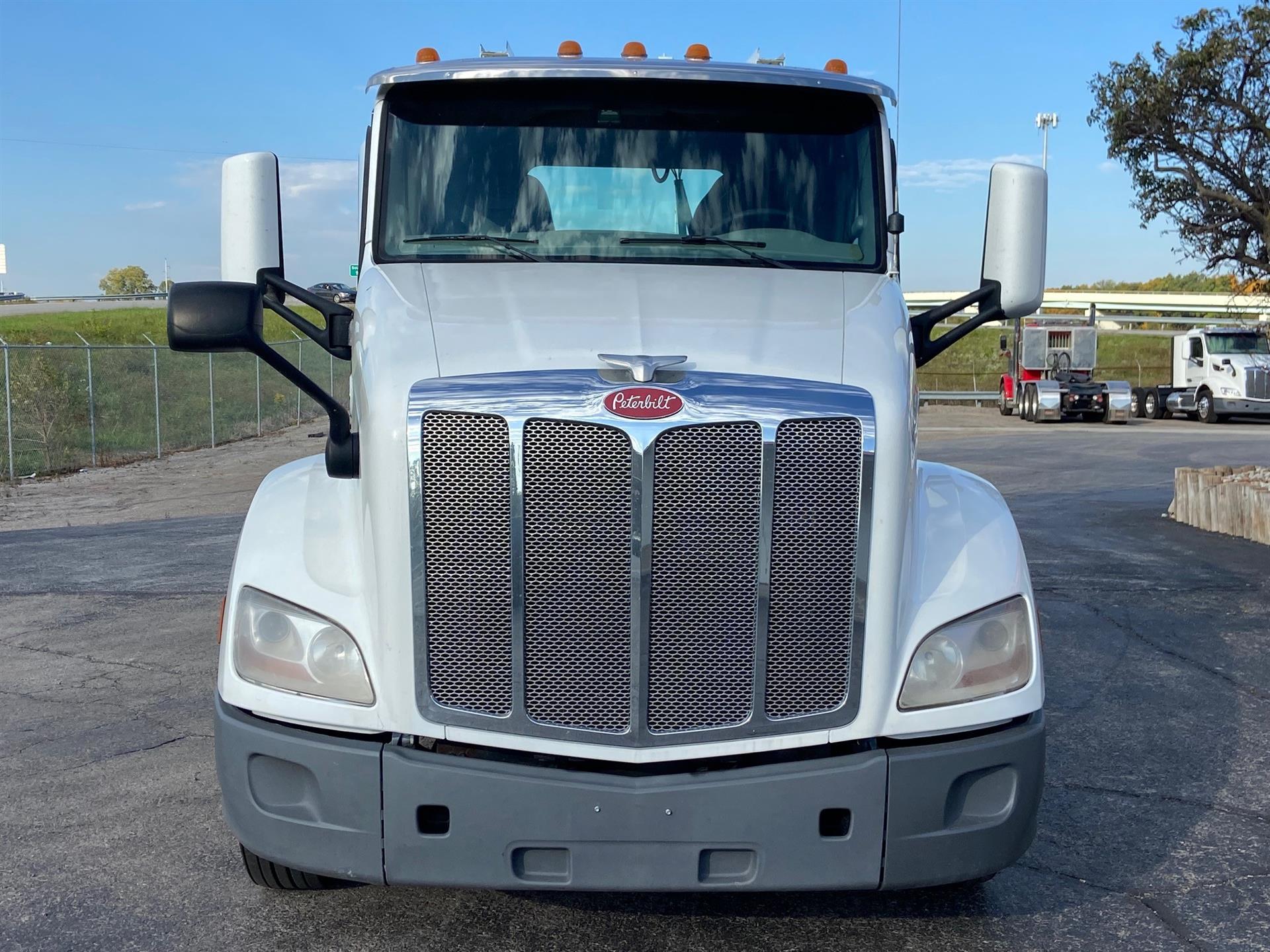 2019 Peterbilt 579 in Lima, OH — photo 3