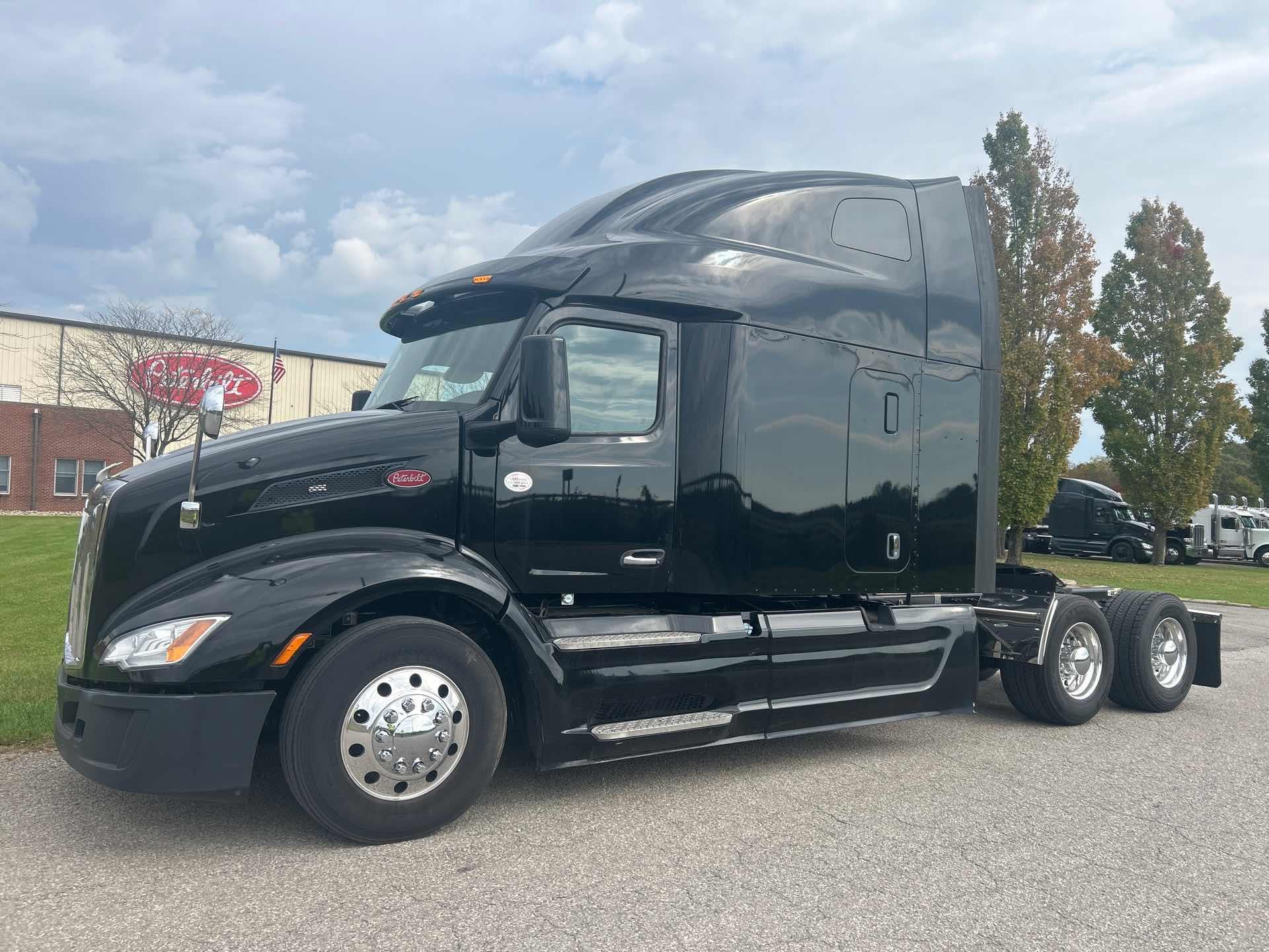 2022 Peterbilt 579