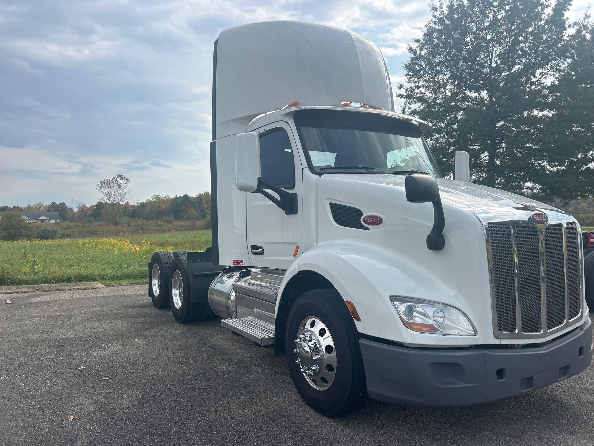 2020 Peterbilt 579 in Zanesville, OH — photo 3