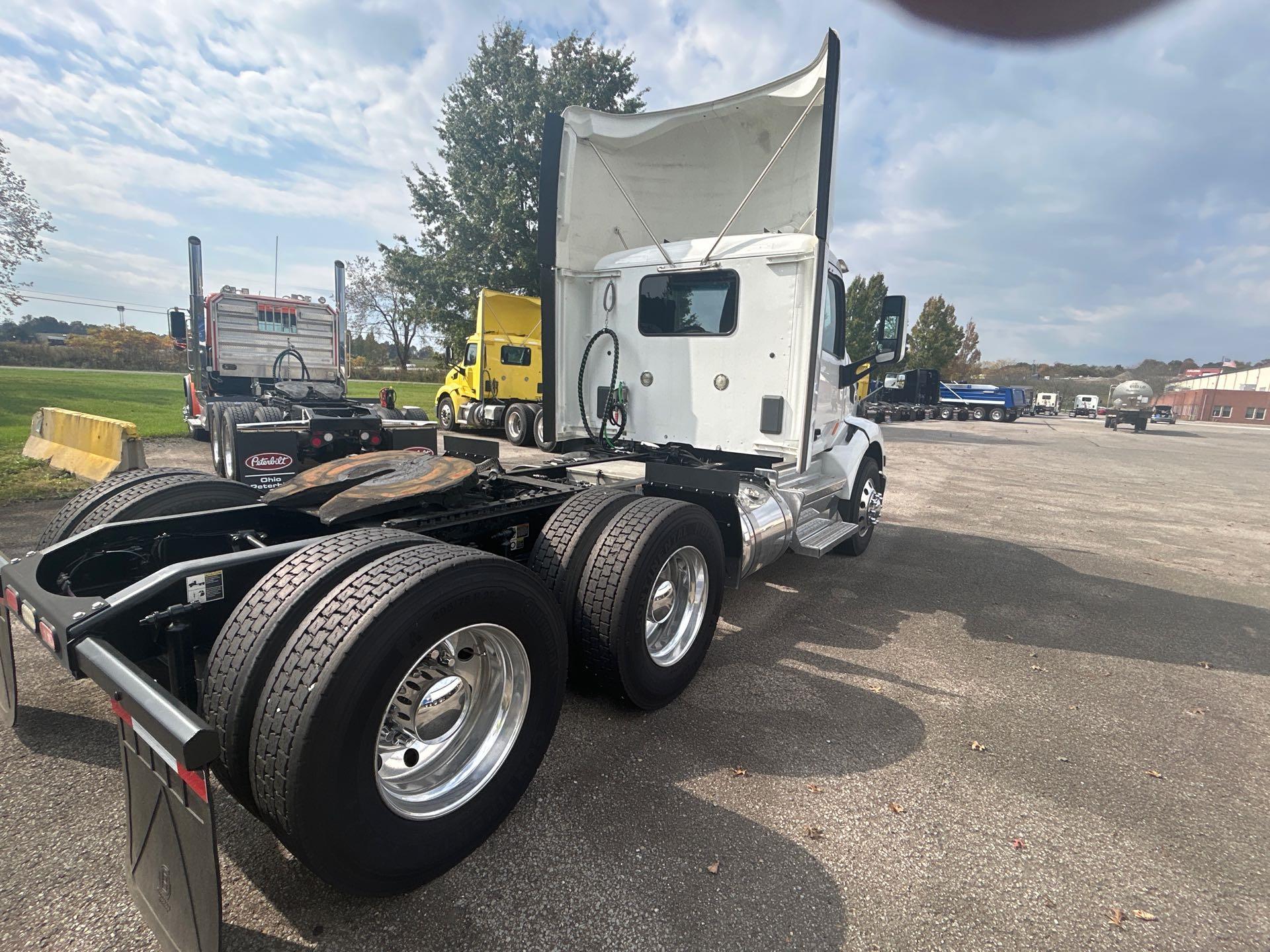 2020 Peterbilt 579 in Zanesville, OH — photo 5