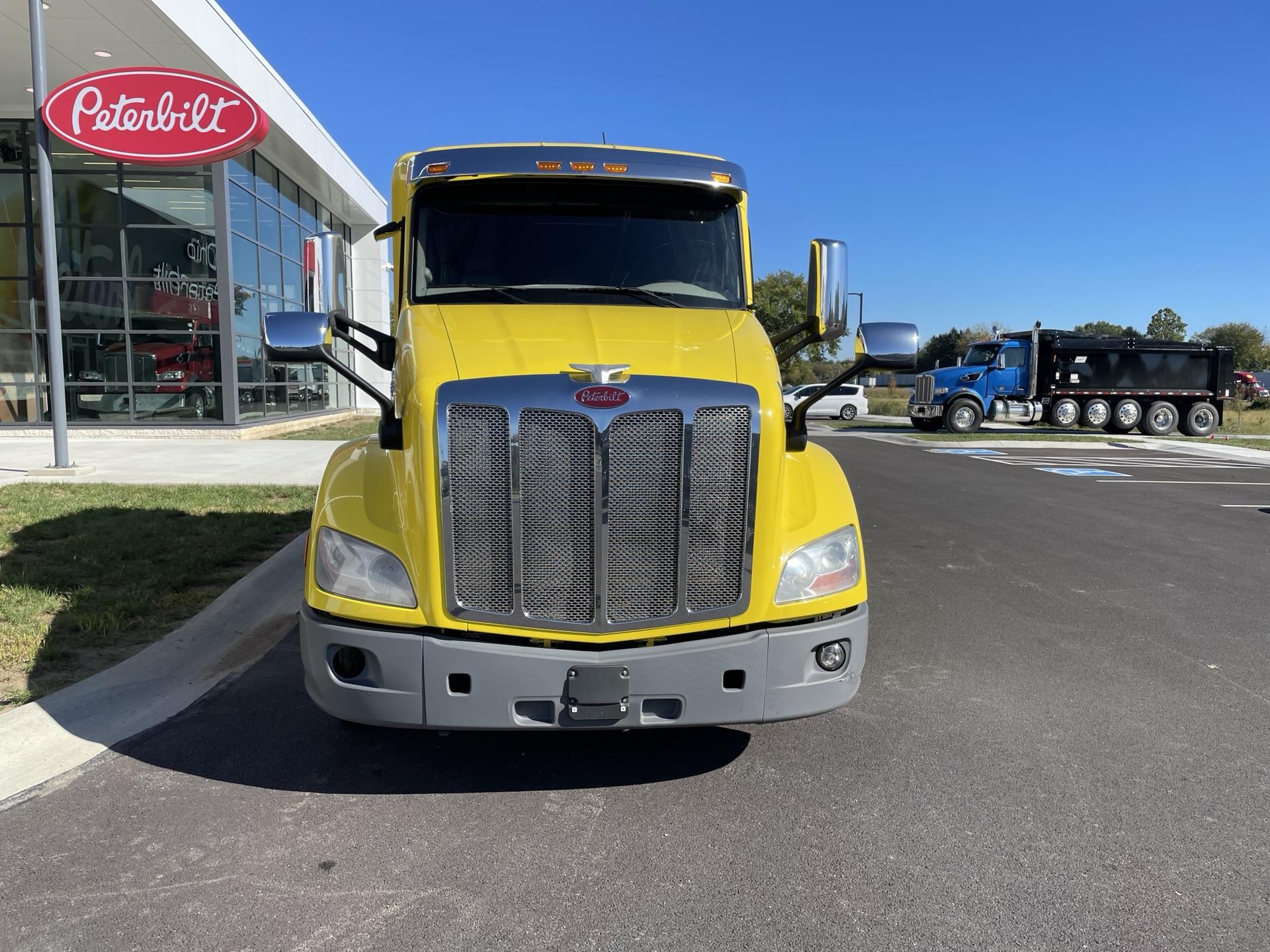 2020 Peterbilt 579 in Etna, OH — photo 2