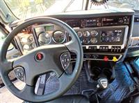 2025 Kenworth W900L