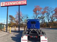 2025 Kenworth W990