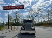 2025 Kenworth W900L