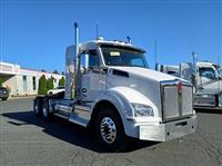 2025 Kenworth T880