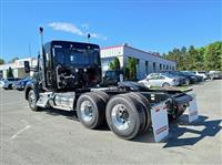 2025 Kenworth T880
