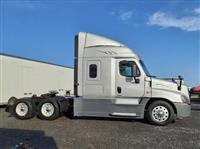 2016 Freightliner CASCADIA 125