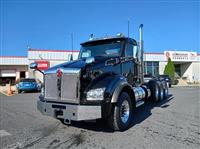 2025 Kenworth T880