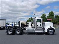 2025 Kenworth W900L