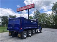 2025 Kenworth T880