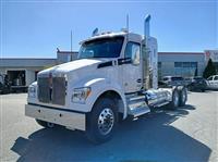 2025 Kenworth T880