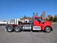 2025 Kenworth W990