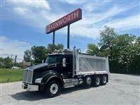 Used 2022 Kenworth T880 for Sale