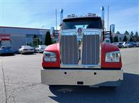 2025 Kenworth W990