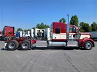 2025 Kenworth W900L